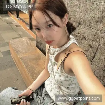 何凡菁